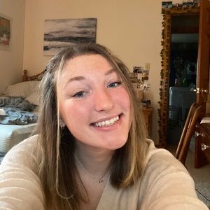 Meet your Posher, Kylee